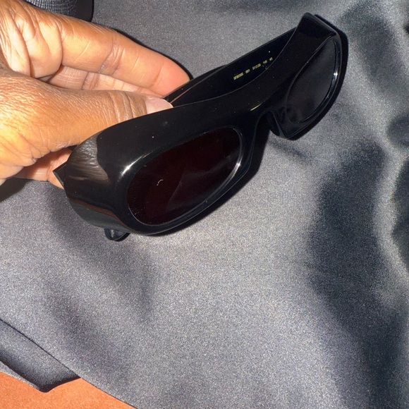 Salvatore Ferragamo Glossy Black Sunglasses - Picture 7 of 8